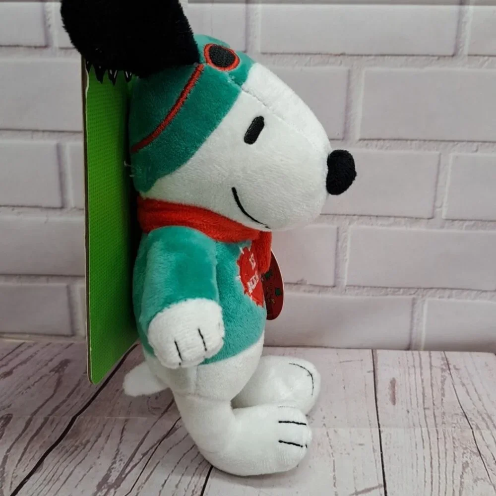 Peanuts Snoopy Christmas Squeaker Dog Plush‎ 9in Toy NWT